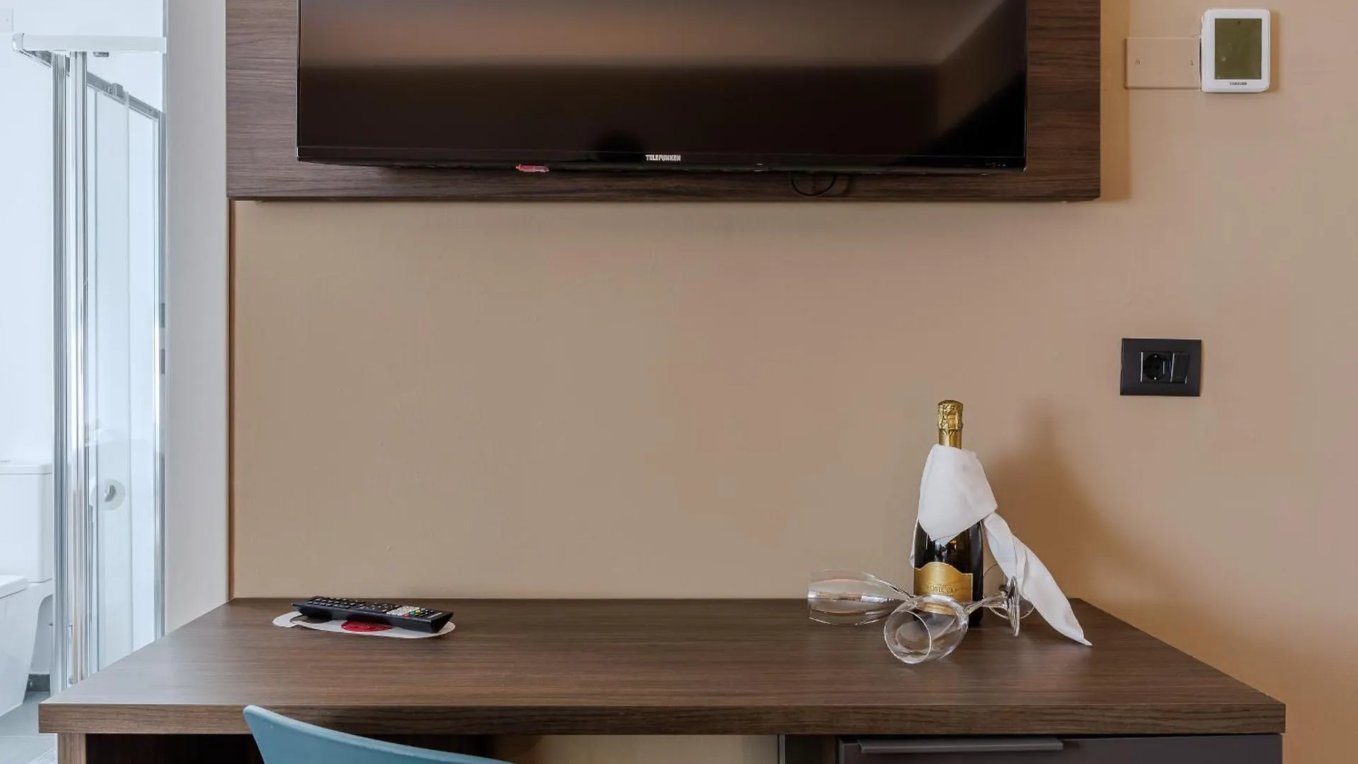 Hotel San Marco Bardolino 3*,  Italy